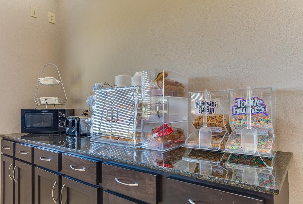 Executive Inn & Suites Кушинг Екстер'єр фото
