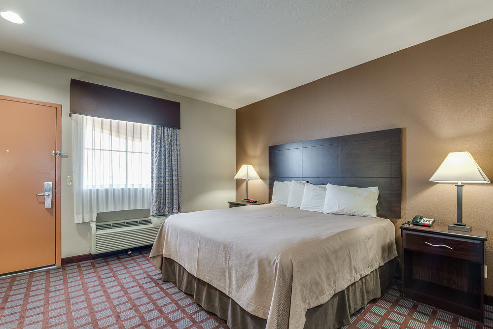 Executive Inn & Suites Кушинг Екстер'єр фото